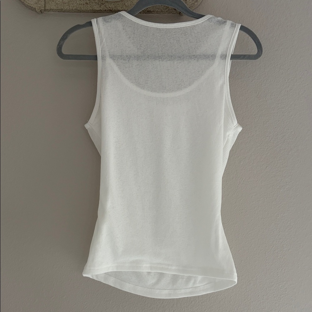 White Ribbed Sleeveless Tank Blouse Fitted Stretch Minimalist Basic Top